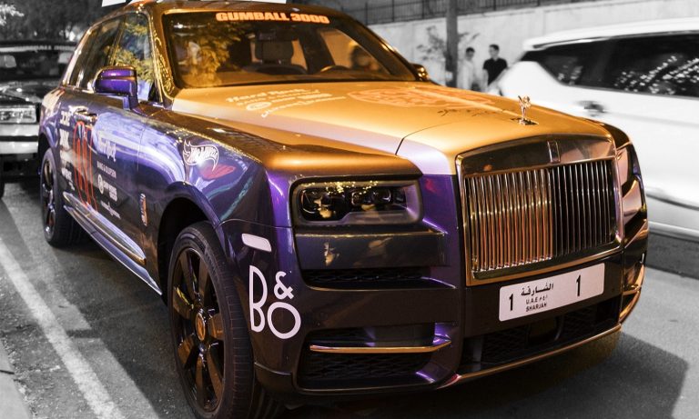 Rolls-Royce Cullinan biển số 01